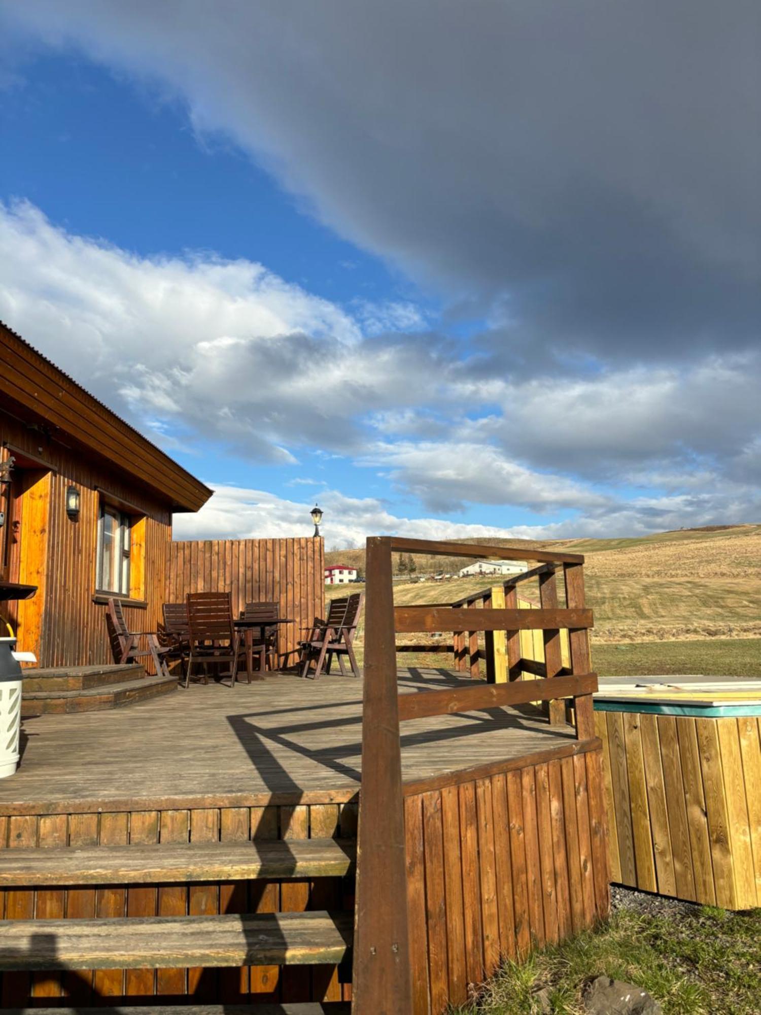 Guesthouse Helluland Kiðagil Esterno foto